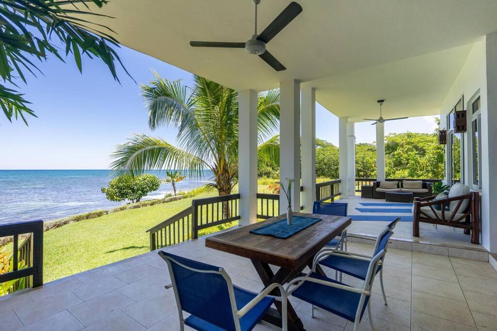 Ivy'S Cove Beach Side Condo - Luxury Villa Whitehouse 외부 사진