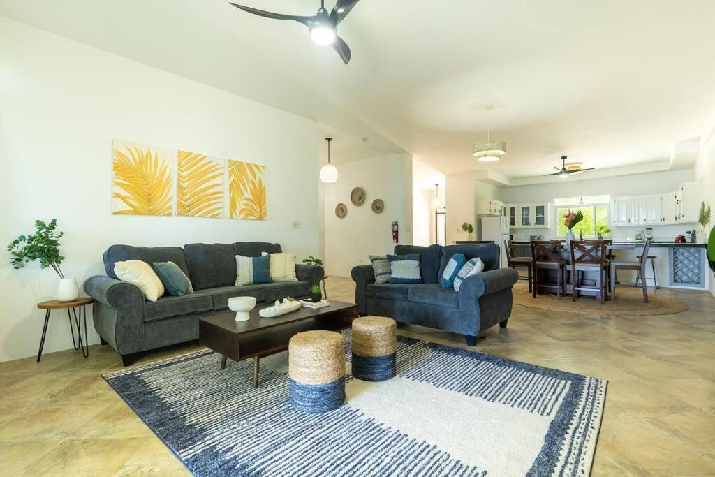 Ivy'S Cove Beach Side Condo - Luxury Villa Whitehouse 외부 사진